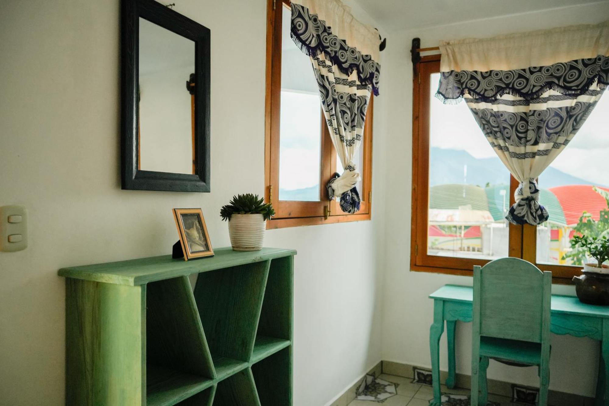 Casa Madera Vandrehjem San Marcos La Laguna Eksteriør billede