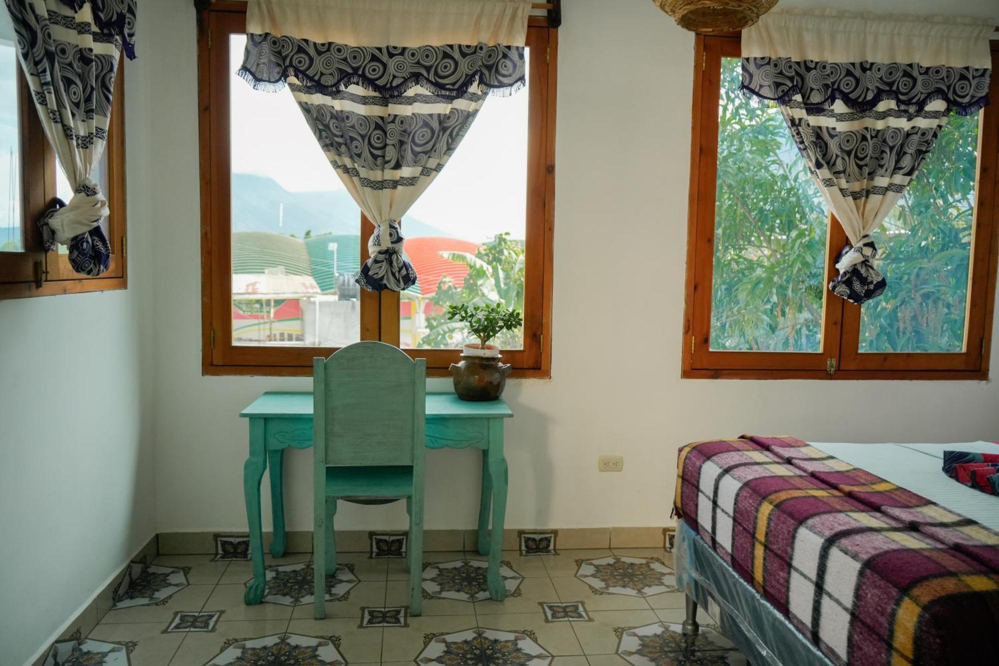Casa Madera Vandrehjem San Marcos La Laguna Eksteriør billede