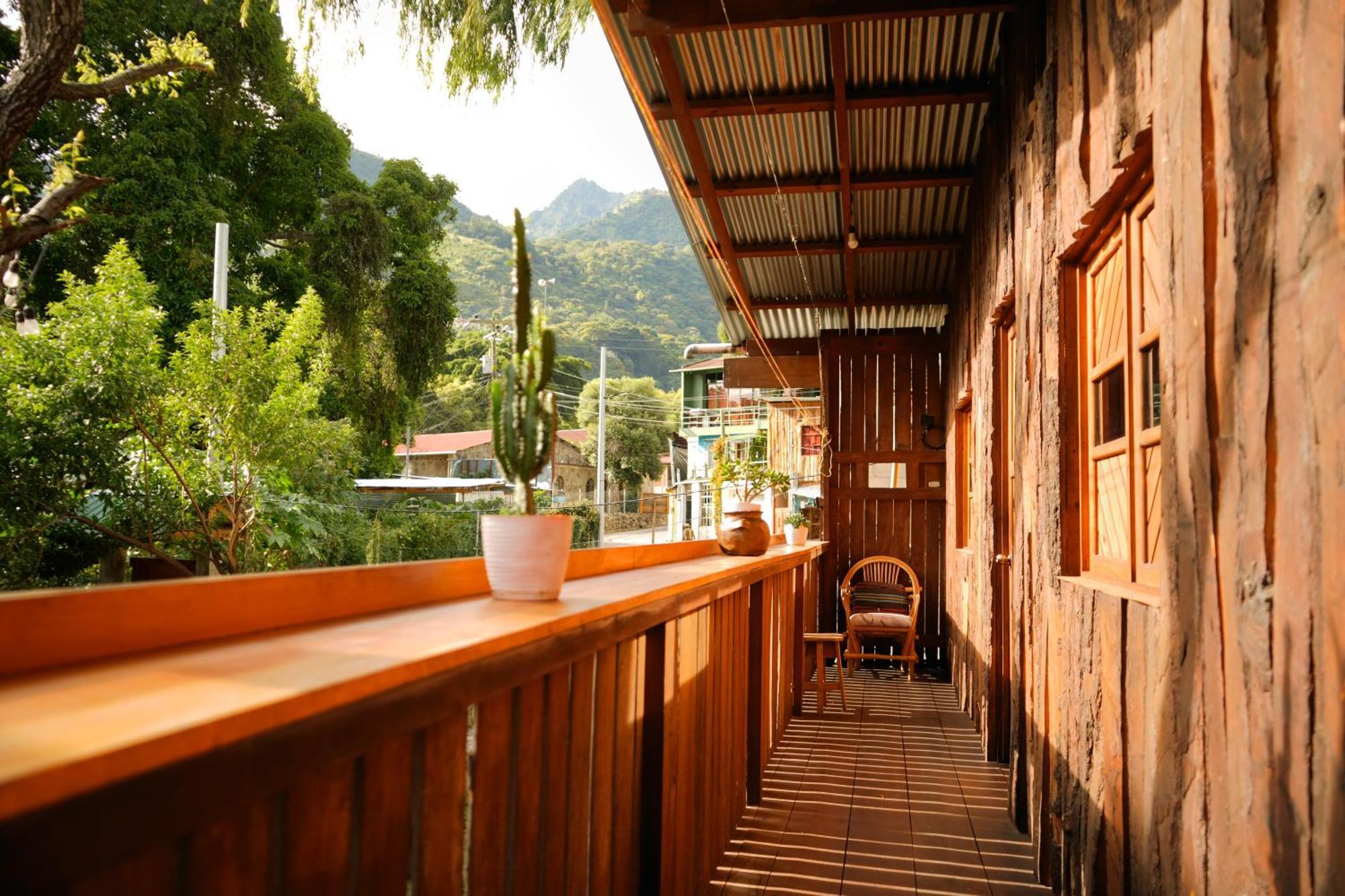 Casa Madera Vandrehjem San Marcos La Laguna Eksteriør billede